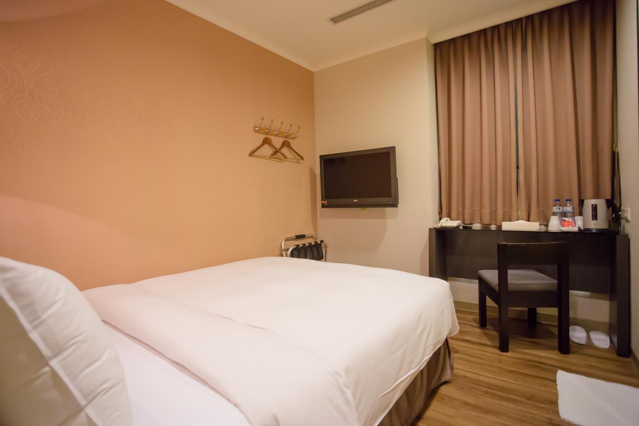 Garden Hotel Тайчжун Екстер'єр фото