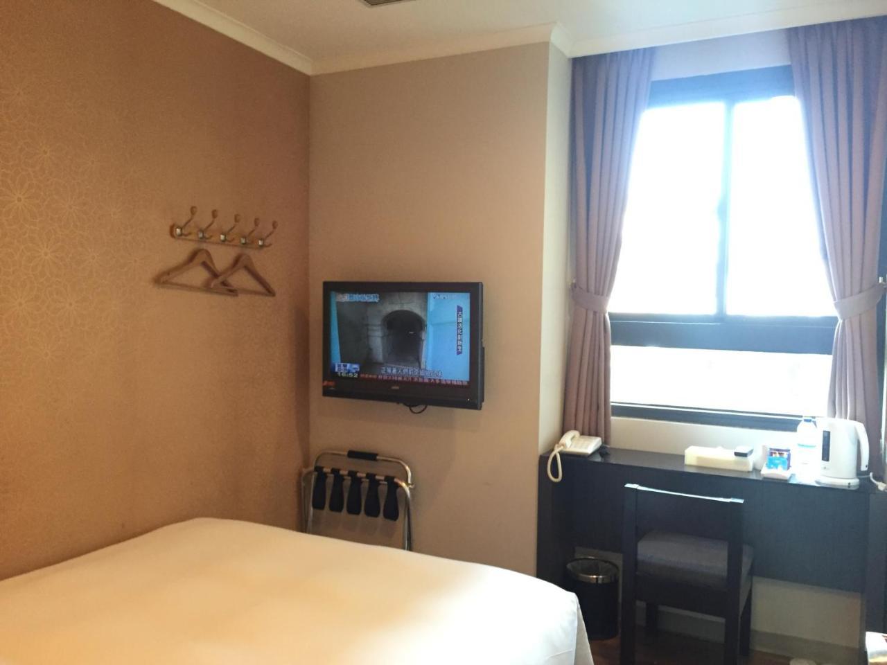 Garden Hotel Тайчжун Екстер'єр фото