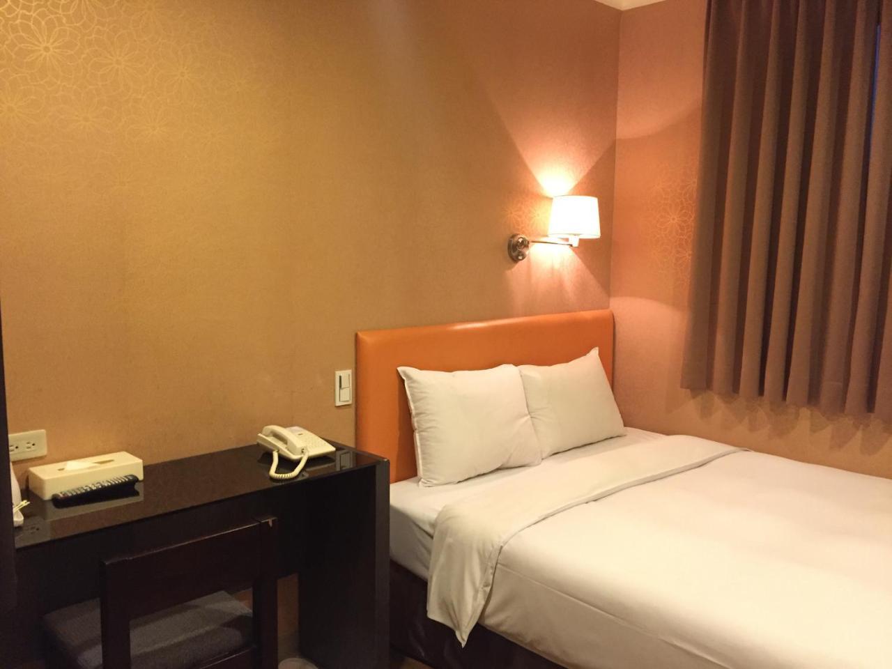 Garden Hotel Тайчжун Екстер'єр фото